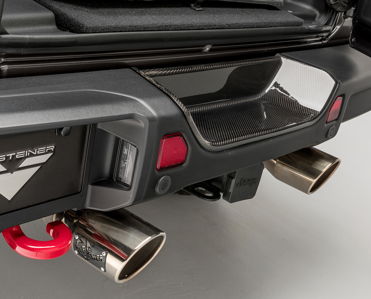 Лоток заднього бамперу - VRJ1040