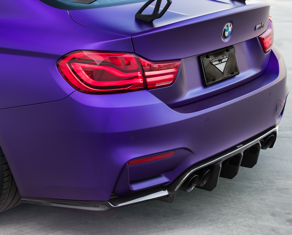 Задній дифузор - 4250BMV