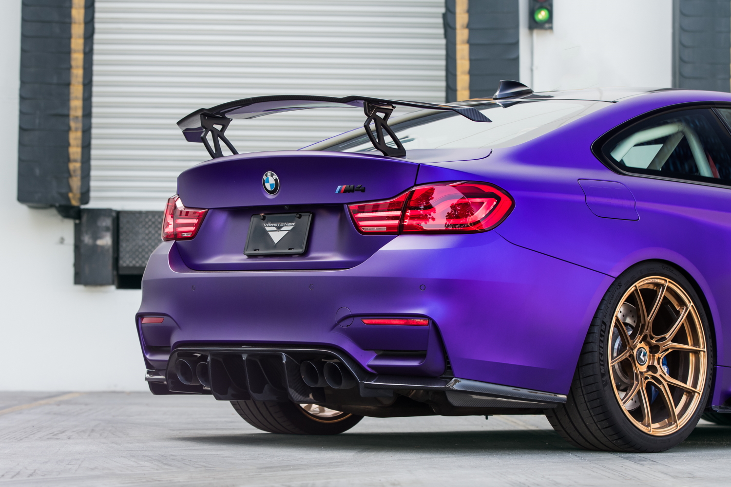 Заднє антикрило - BMV2170