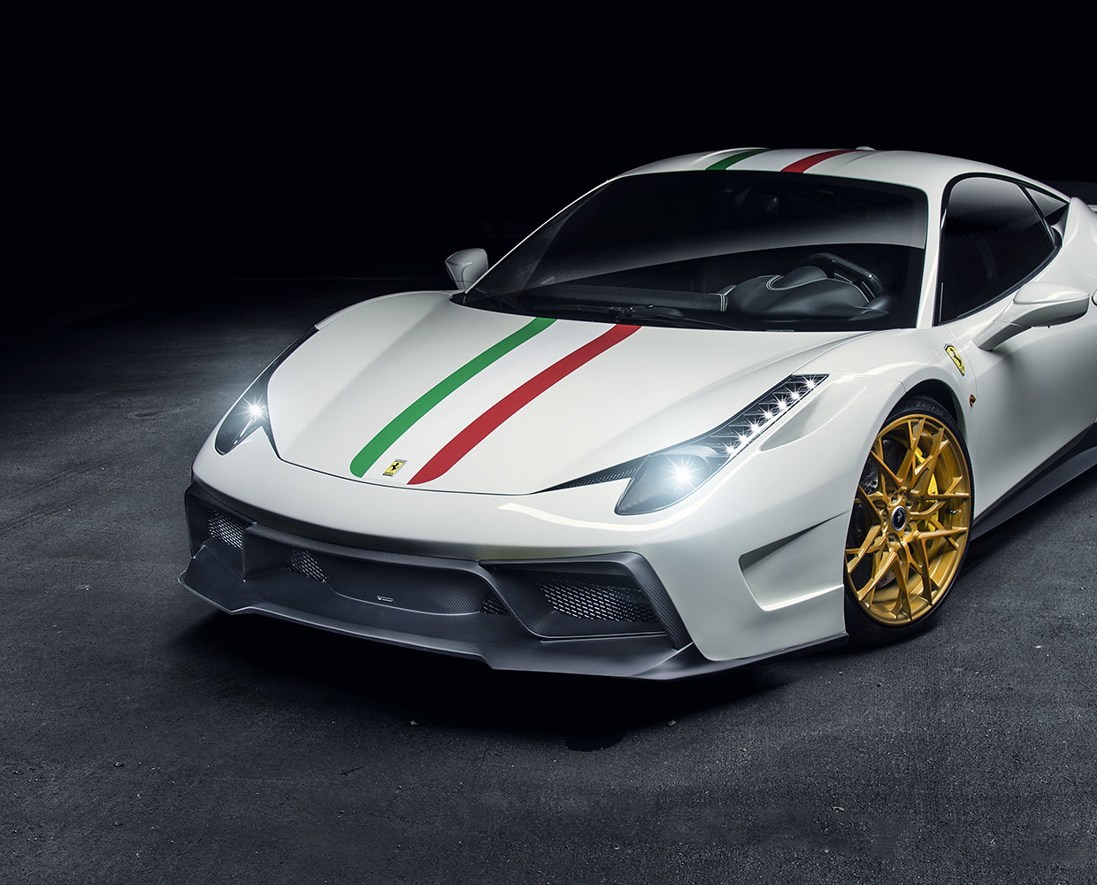 Передній бампер зі спойлером - FRV1110