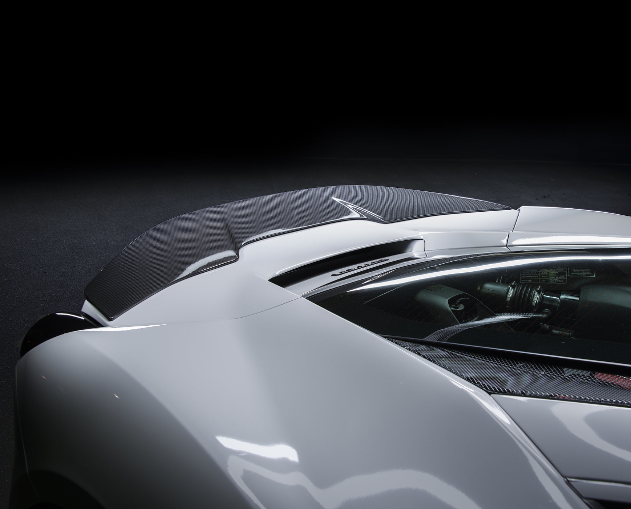 Задній спойлер - FRV2060