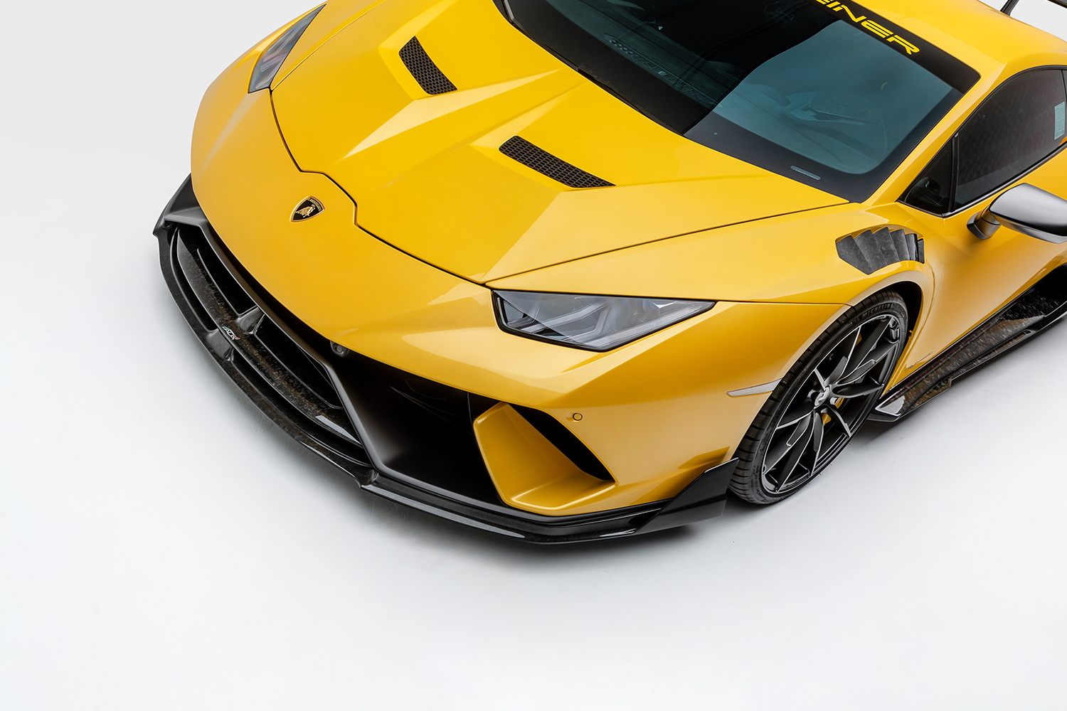 Передній спойлер - 1020LOV