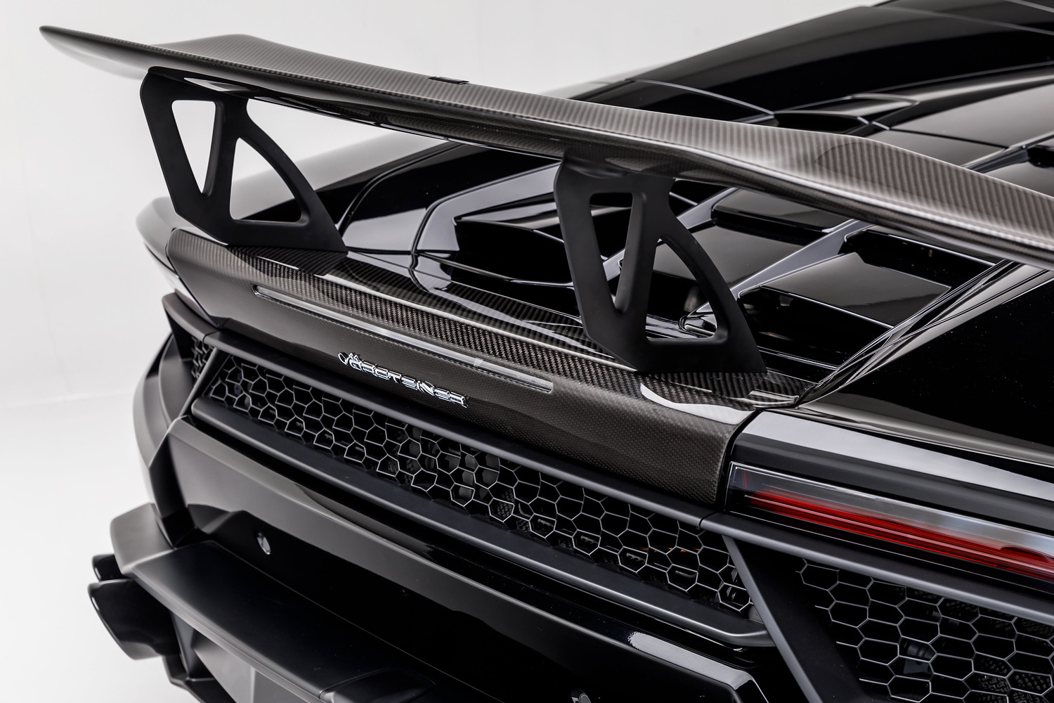 Задня панель - 0903LOV